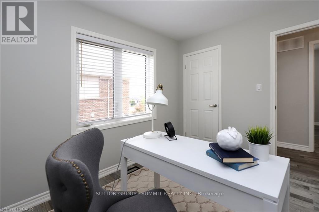 66 Daylily Lane, Kitchener, Ontario  N2R 0L7 - Photo 27 - X12489706