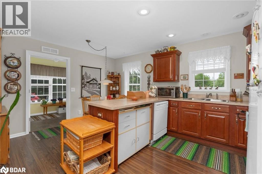 1398 Old Second Road North Road, Springwater, Ontario  L0L 2K0 - Photo 21 - 40784297