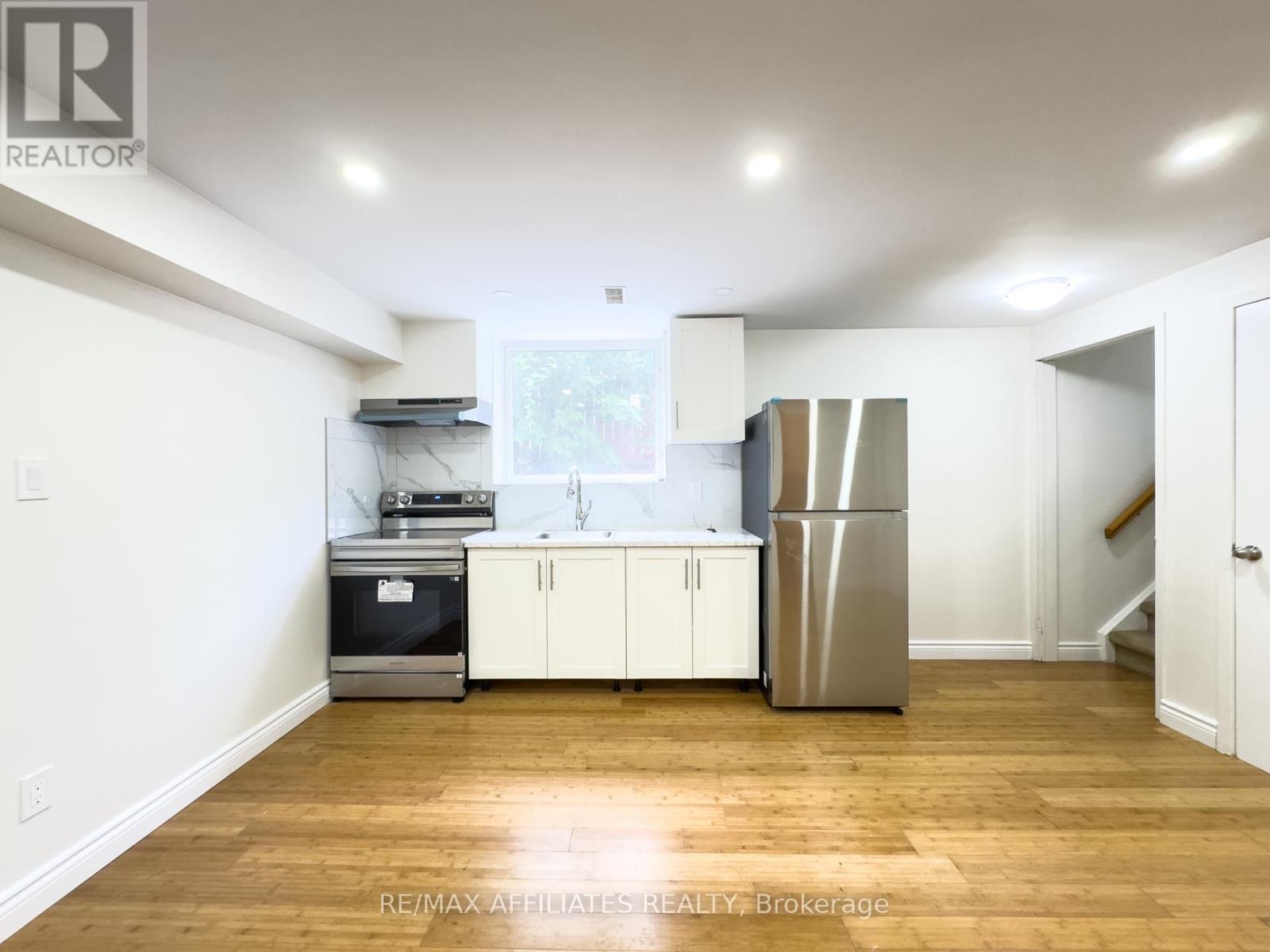 Lower - 222 Castlefrank Road, Ottawa, Ontario  K2L 1T5 - Photo 11 - X12381910