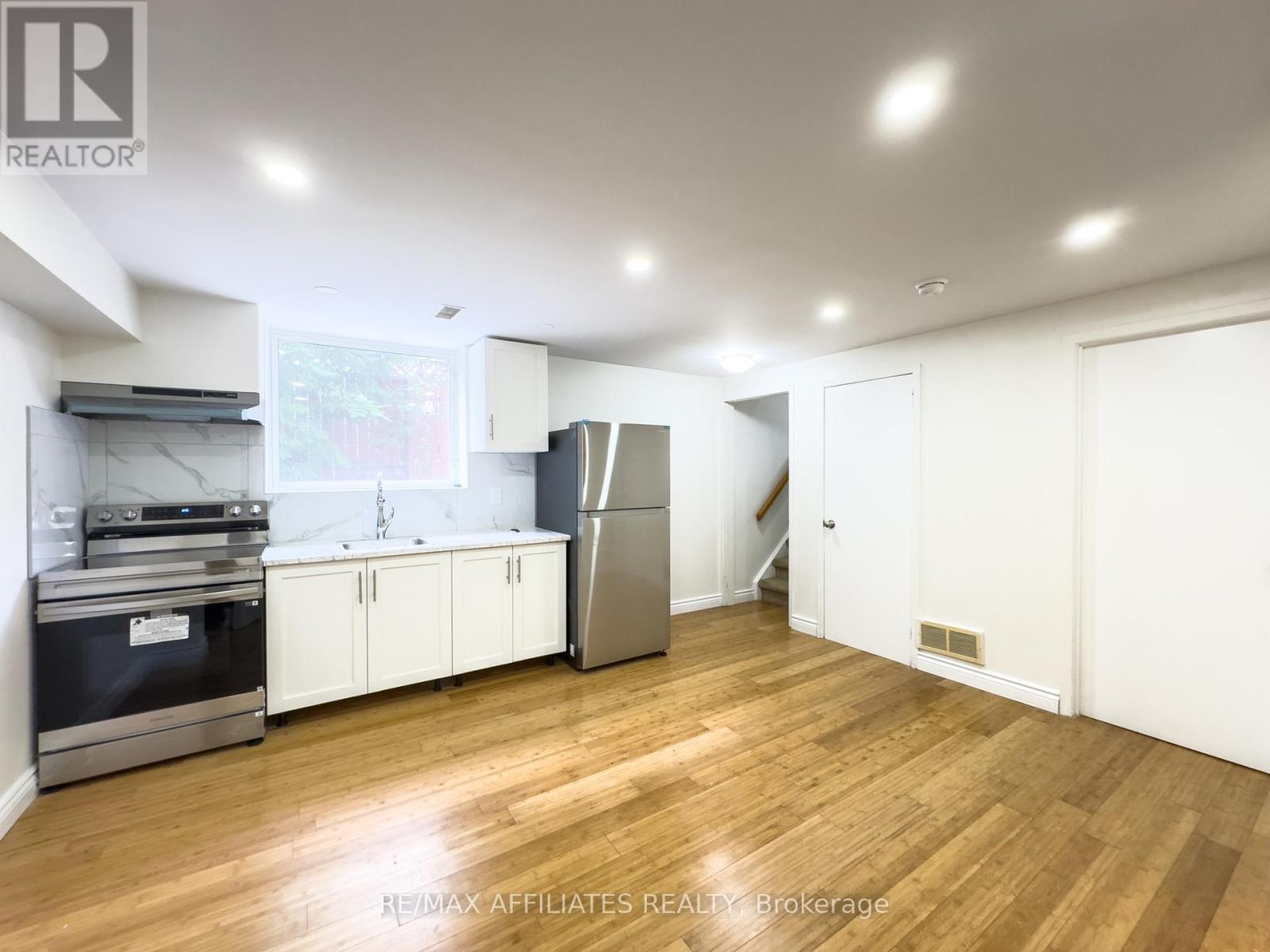 Lower - 222 Castlefrank Road, Ottawa, Ontario  K2L 1T5 - Photo 6 - X12381910