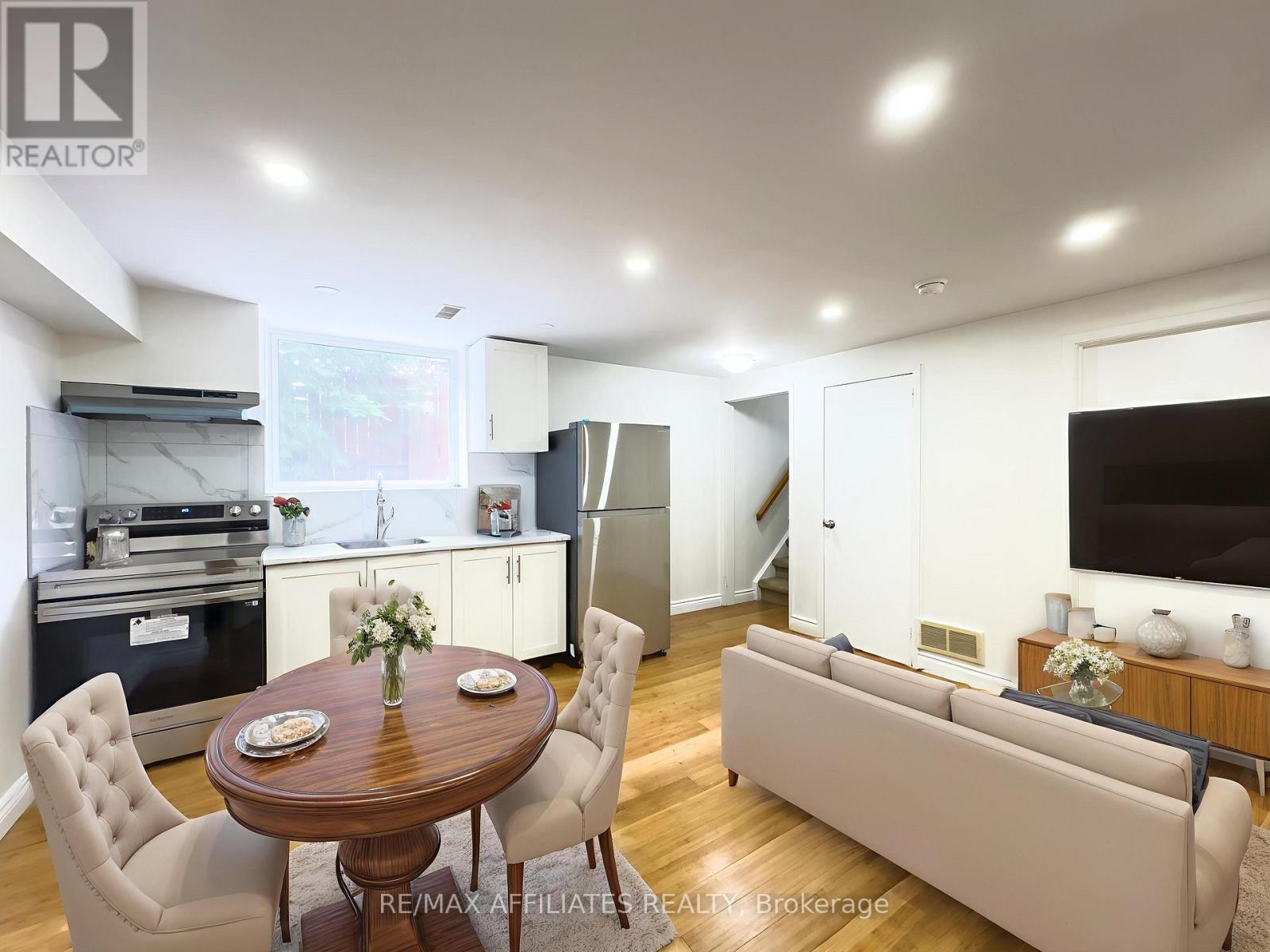 Lower - 222 Castlefrank Road, Ottawa, Ontario  K2L 1T5 - Photo 9 - X12381910