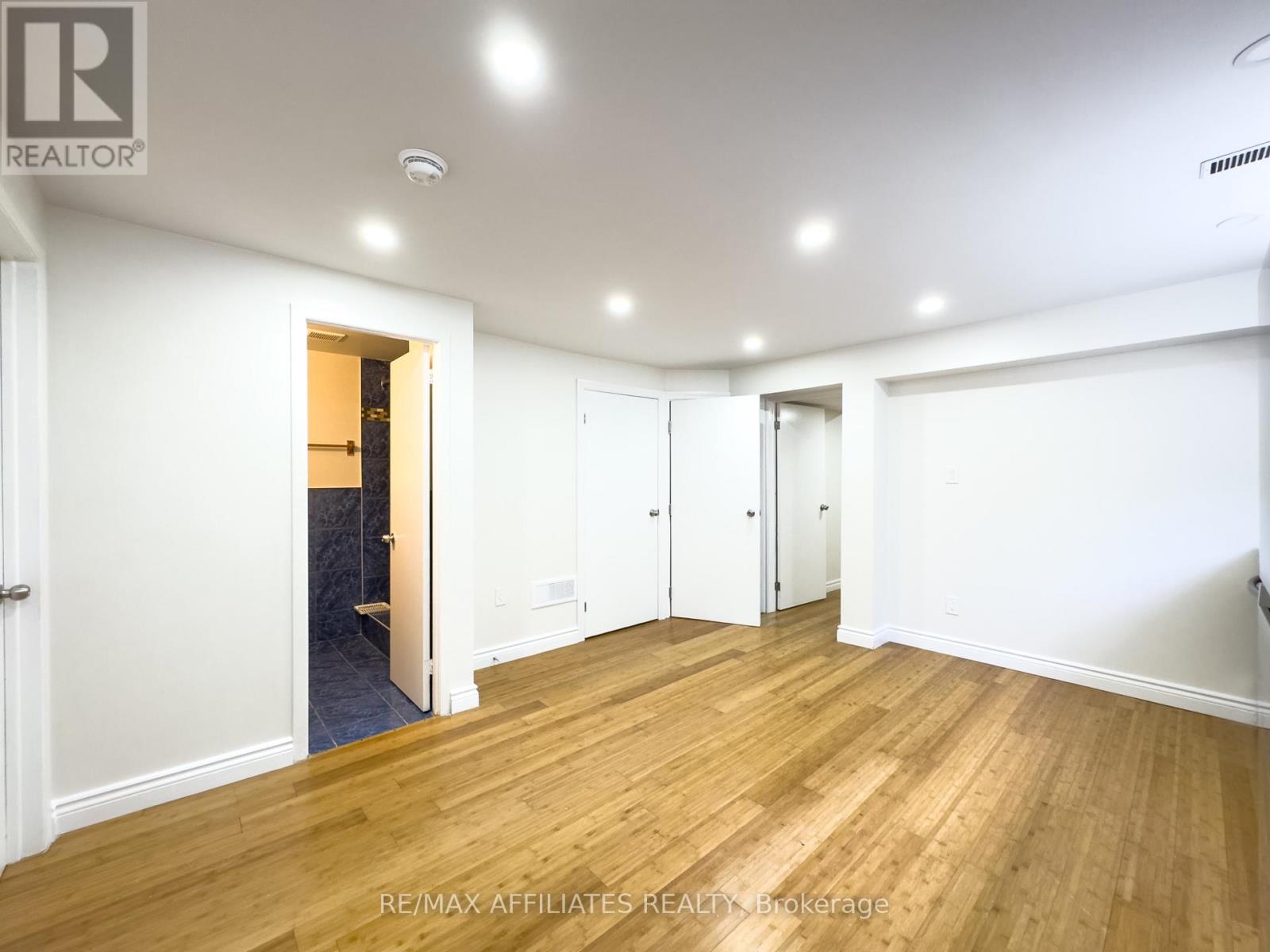 Lower - 222 Castlefrank Road, Ottawa, Ontario  K2L 1T5 - Photo 7 - X12381910