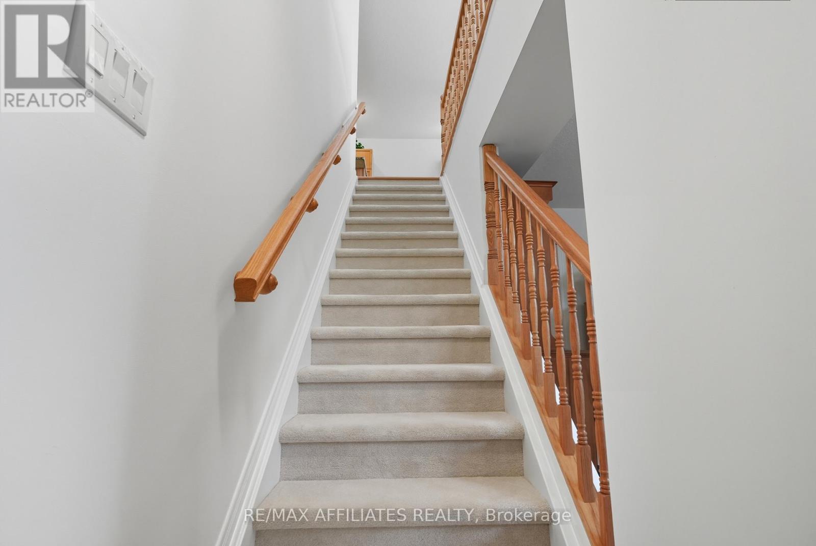 313 Bobolink Ridge N, Ottawa, Ontario  K2V 0B1 - Photo 25 - X12443518