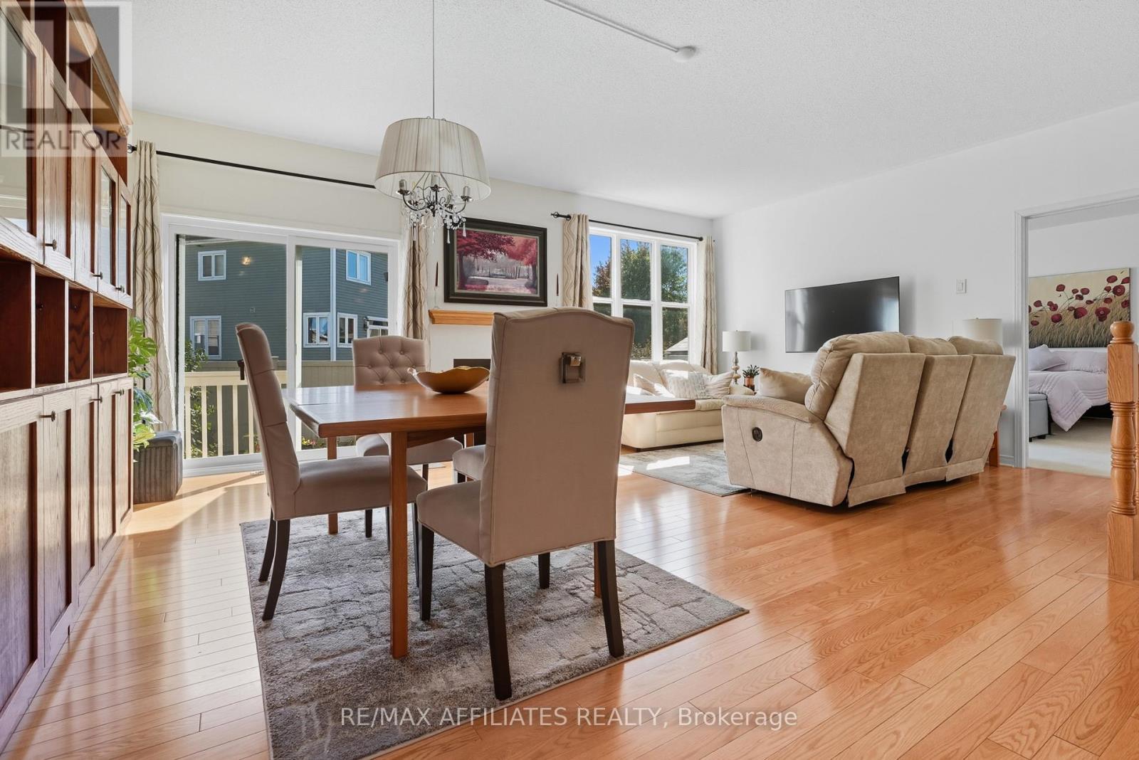 313 Bobolink Ridge N, Ottawa, Ontario  K2V 0B1 - Photo 13 - X12443518