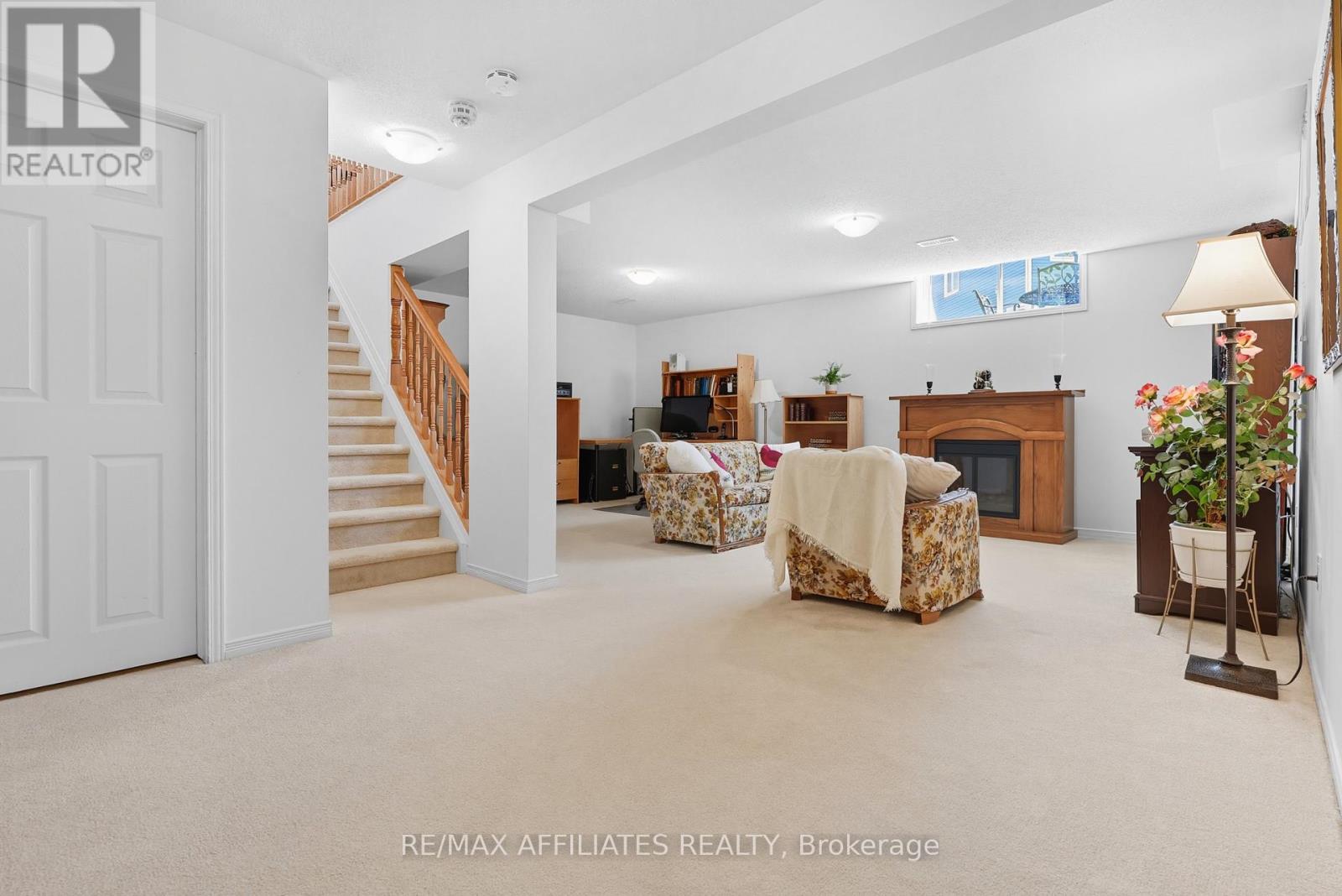 313 Bobolink Ridge N, Ottawa, Ontario  K2V 0B1 - Photo 28 - X12443518