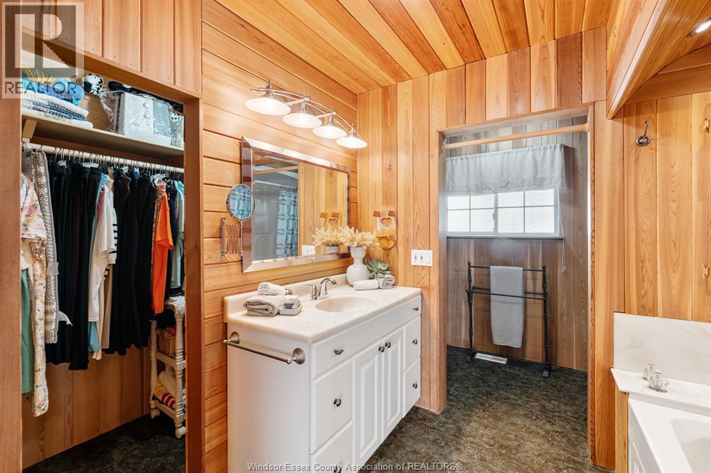 102 Robson Road, Leamington, Ontario  N8H 5P3 - Photo 21 - 25026794