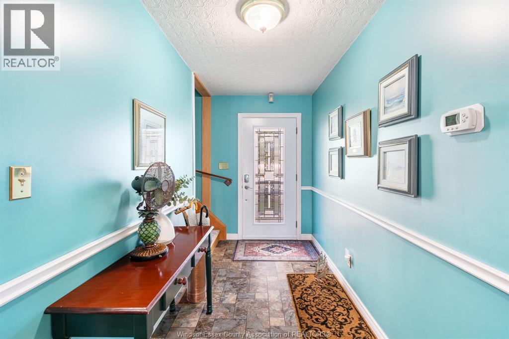 102 Robson Road, Leamington, Ontario  N8H 5P3 - Photo 8 - 25026794