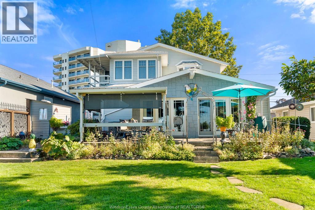 102 Robson Road, Leamington, Ontario  N8H 5P3 - Photo 2 - 25026794