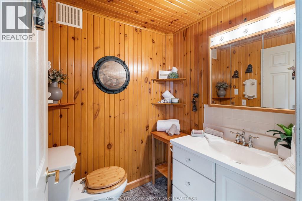 102 Robson Road, Leamington, Ontario  N8H 5P3 - Photo 11 - 25026794