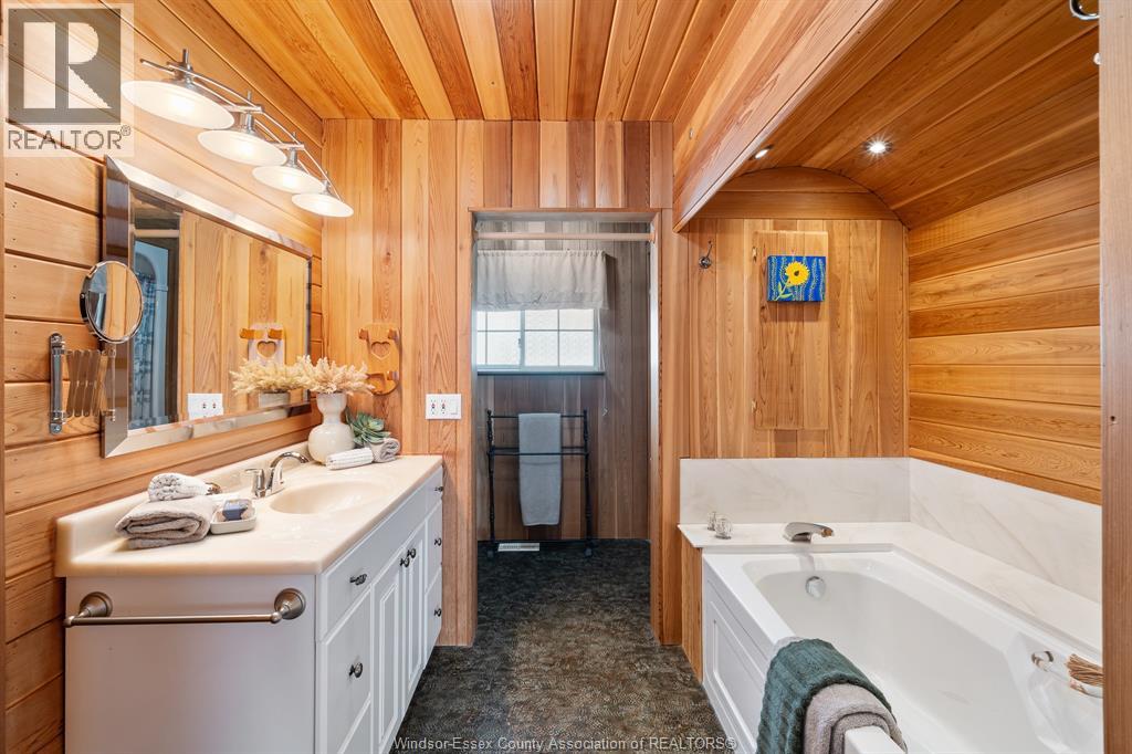 102 Robson Road, Leamington, Ontario  N8H 5P3 - Photo 22 - 25026794