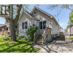 27 BARONS Avenue N, Hamilton, Ontario