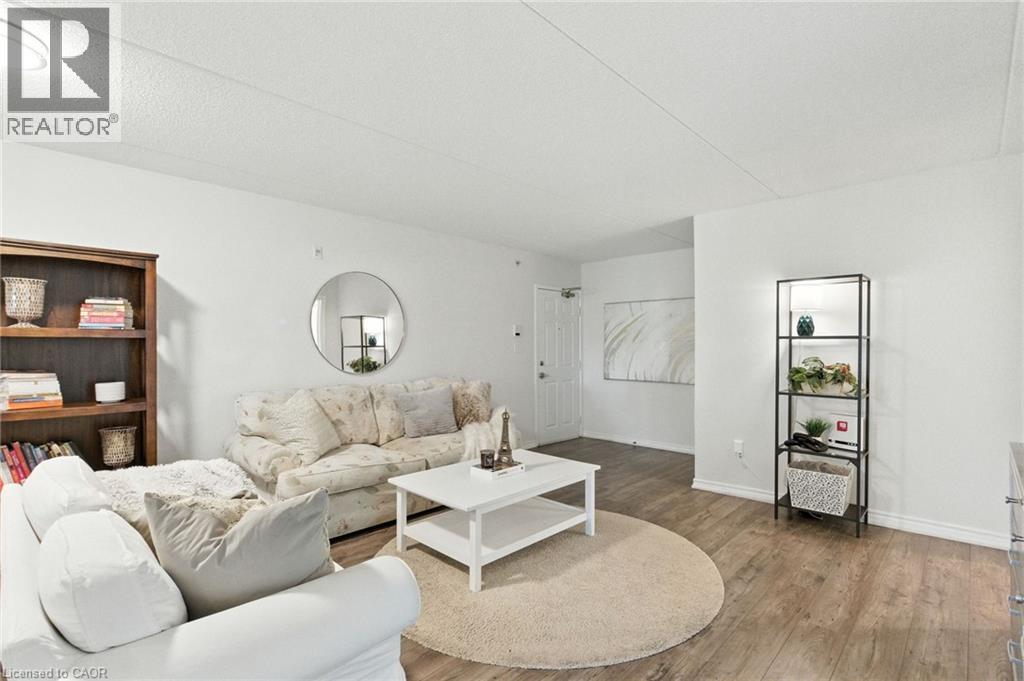 1490 Bishops Gate Unit# 305, Oakville, Ontario  L6M 4N3 - Photo 7 - 40776789