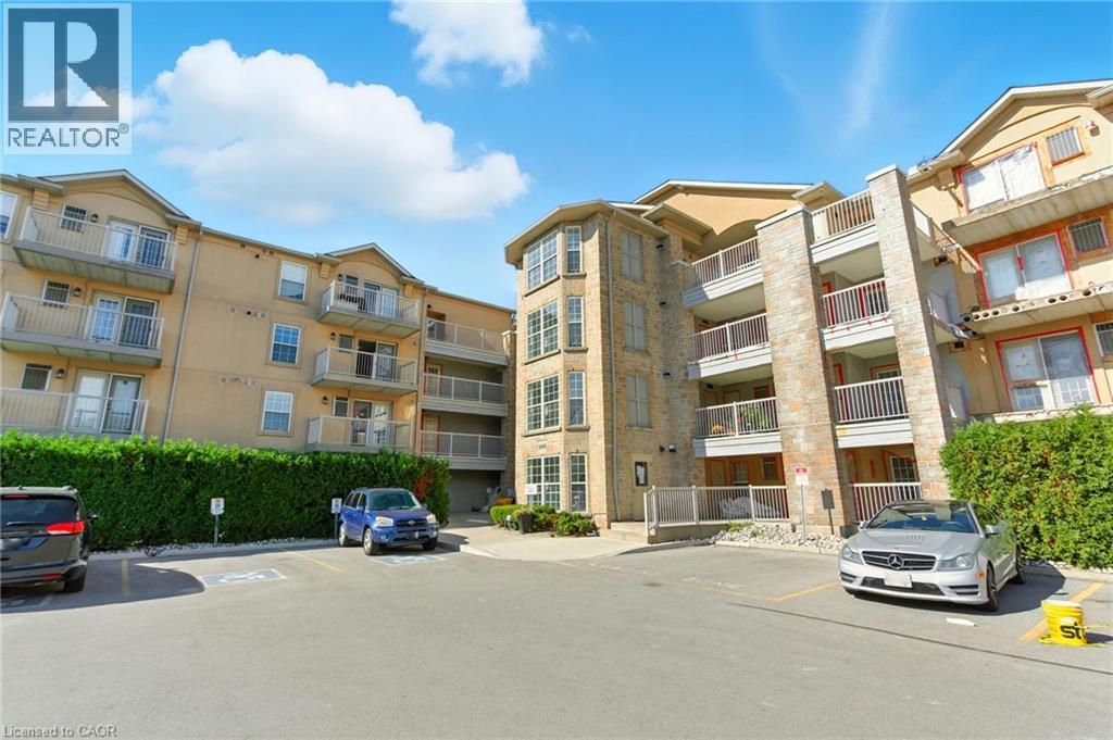 1490 Bishops Gate Unit# 305, Oakville, Ontario  L6M 4N3 - Photo 2 - 40776789