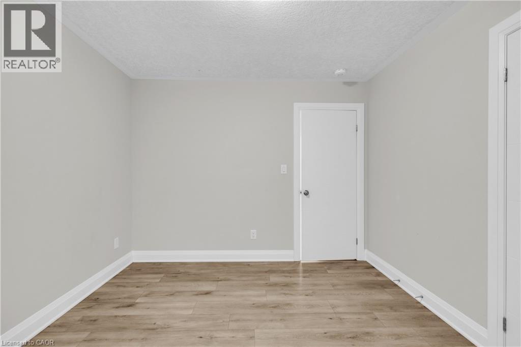 273 Woodbine Avenue, Kitchener, Ontario  N2R 0P7 - Photo 30 - 40783894