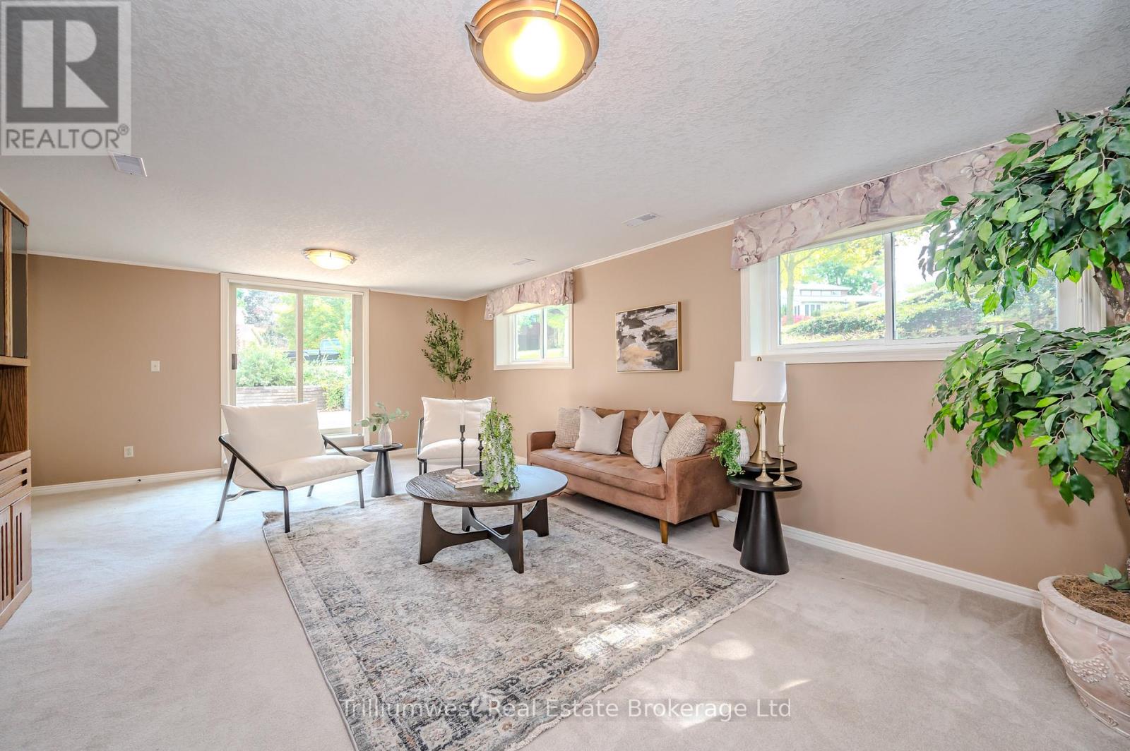 2 Pickwick Place, Guelph, Ontario  N1H 7V8 - Photo 19 - X12489836