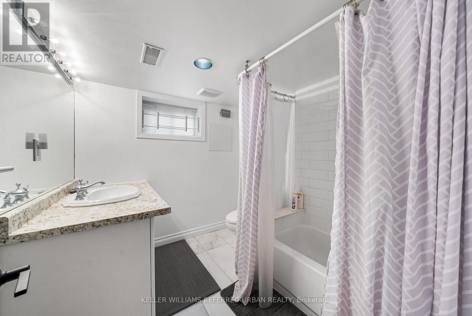 87 Fourth Street, Toronto, Ontario  M8V 2Y4 - Photo 38 - W12488026