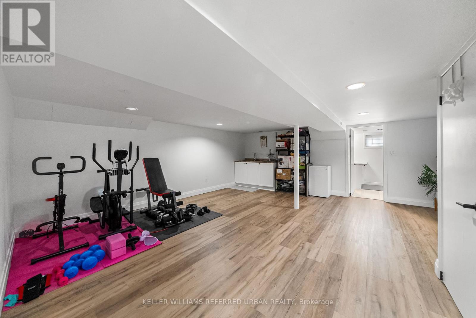 87 Fourth Street, Toronto, Ontario  M8V 2Y4 - Photo 35 - W12488026