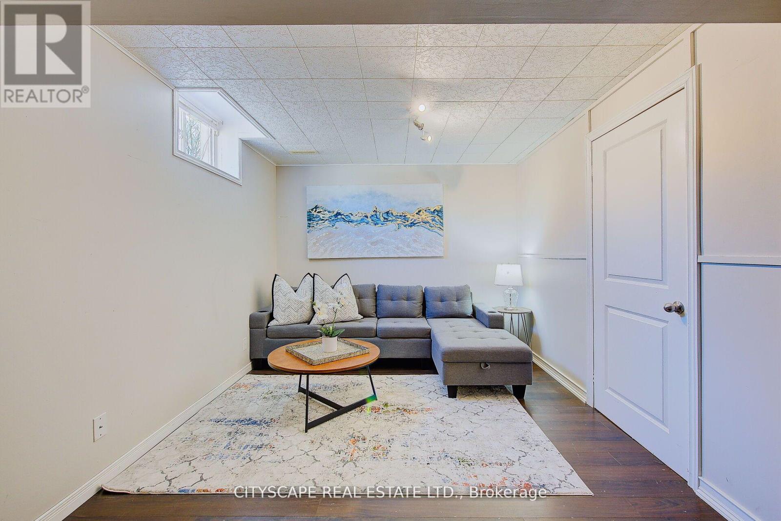 481 Marconi Boulevard, London East, Ontario  N5V 5E7 - Photo 22 - X12337577