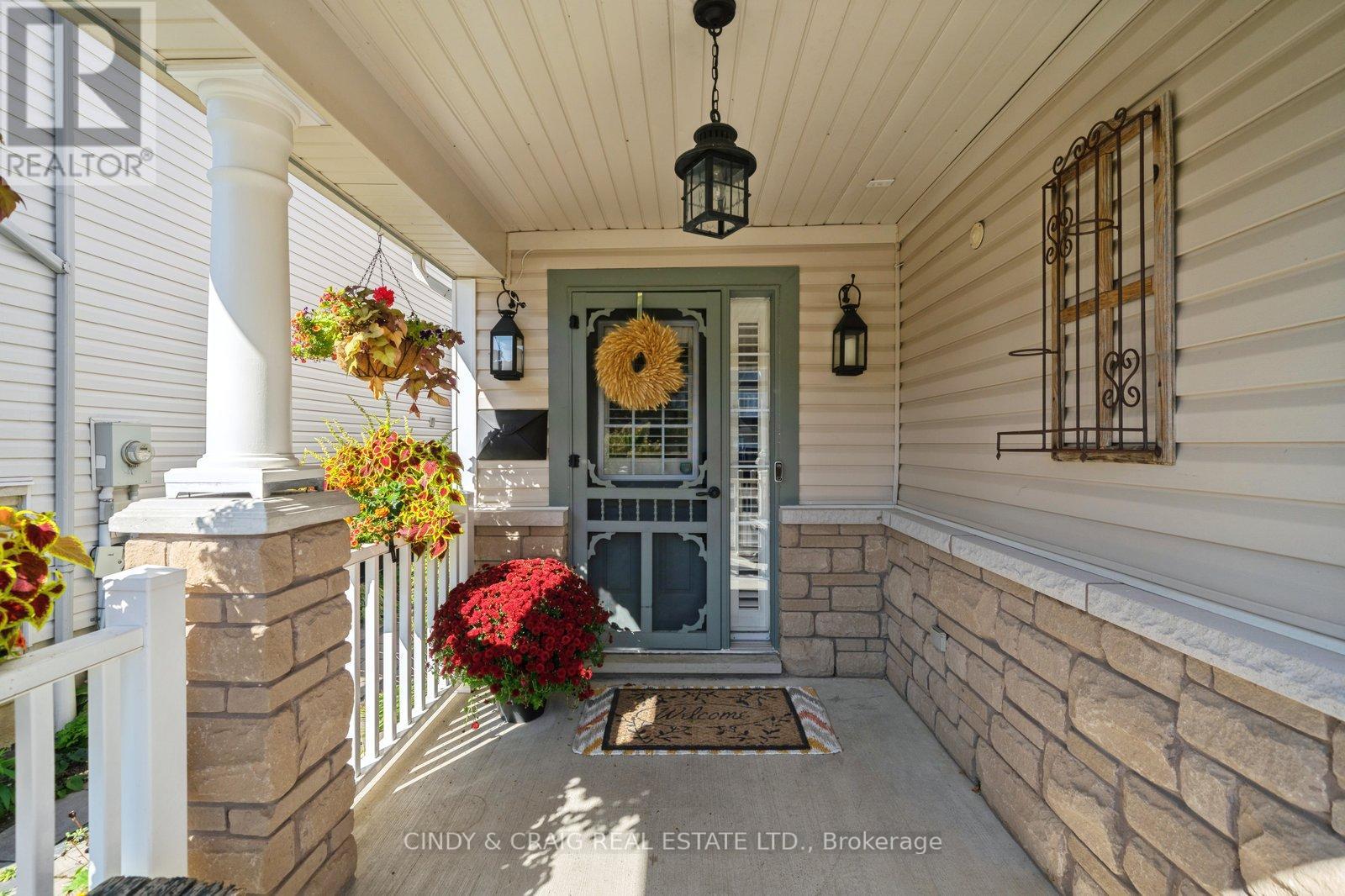 53 Mikayla Crescent, Whitby, Ontario  L1M 2J1 - Photo 3 - E12488824