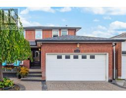 704 BOOKHAM CRESCENT, Mississauga, Ontario