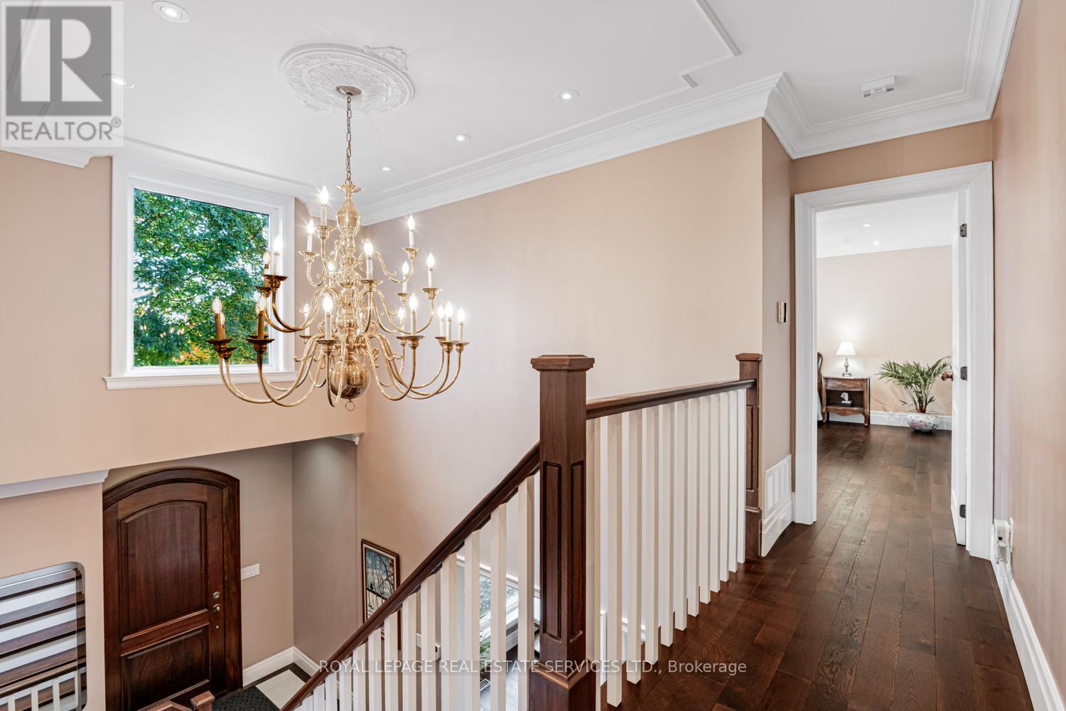 5 Harrowby Court, Toronto, Ontario  M9B 3H3 - Photo 20 - W12488370