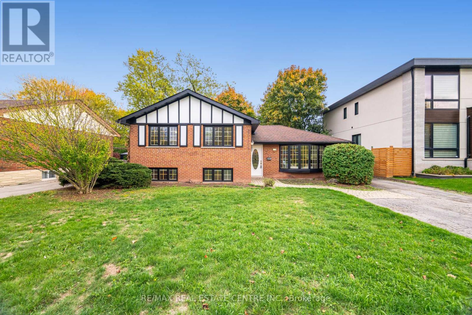 5288 Mericourt Road, Burlington (Appleby), Ontario  L7L 3R3 - Photo 49 - W12487896