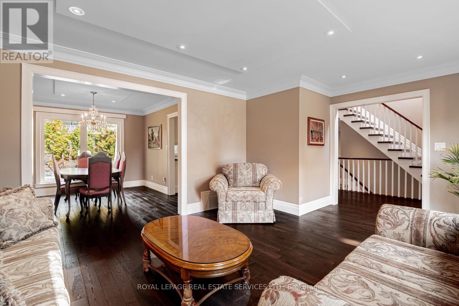 5 Harrowby Court, Toronto, Ontario  M9B 3H3 - Photo 9 - W12488370