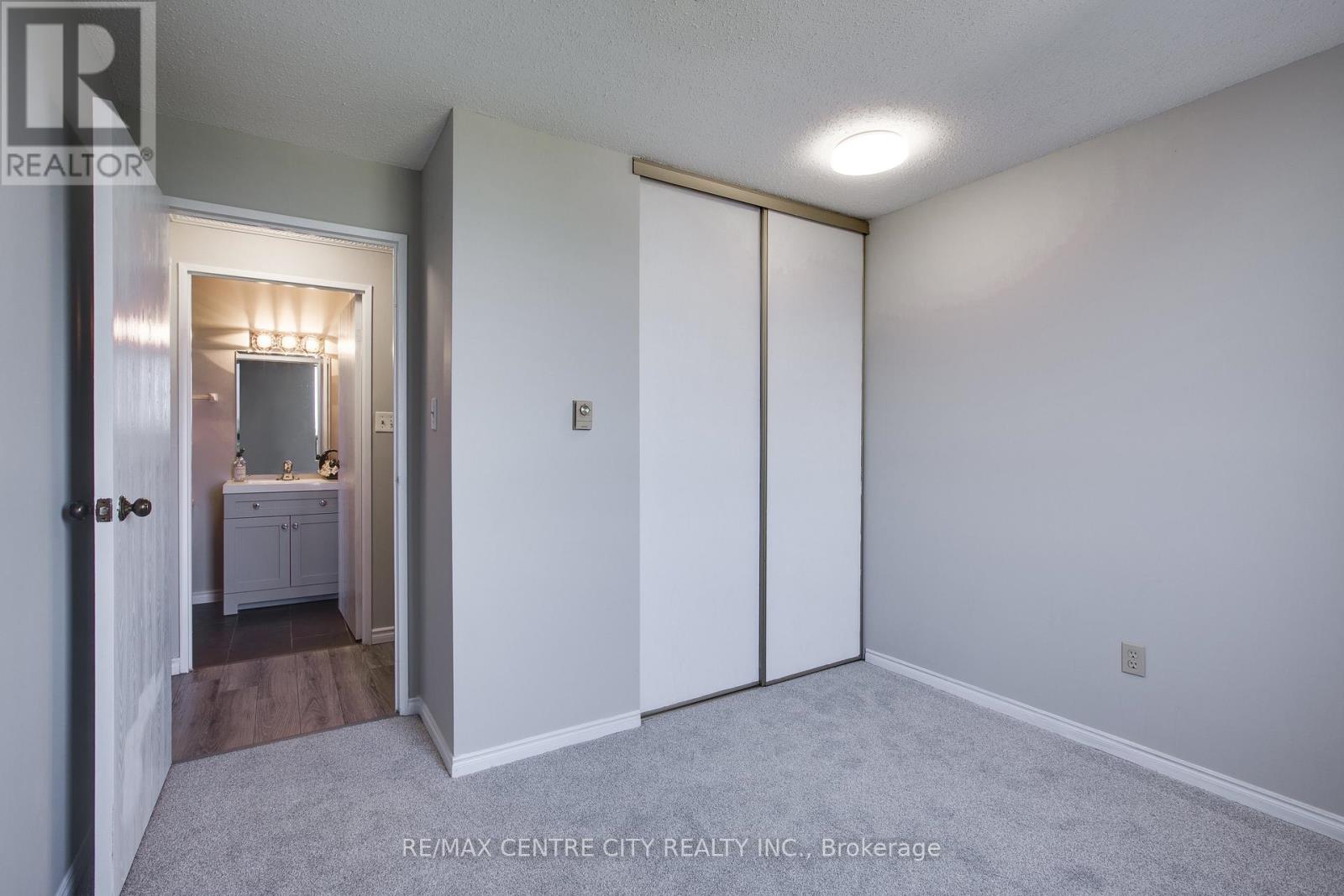 812 - 45 Pond Mills Road, London South (South J), Ontario  N5Z 4W5 - Photo 18 - X12489812