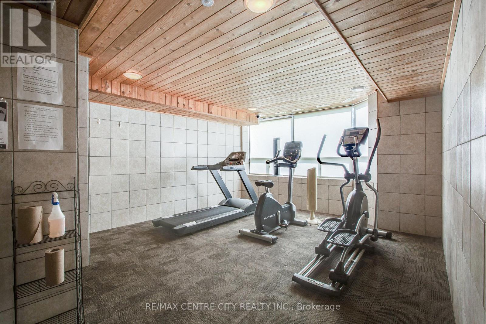 812 - 45 Pond Mills Road, London South (South J), Ontario  N5Z 4W5 - Photo 26 - X12489812