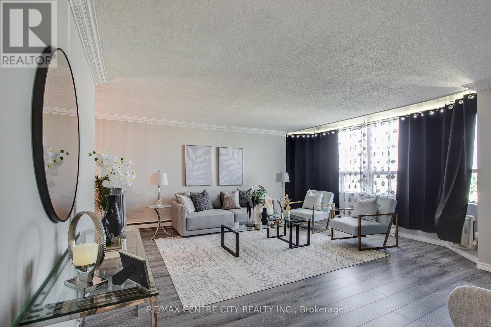 812 - 45 Pond Mills Road, London South (South J), Ontario  N5Z 4W5 - Photo 8 - X12489812