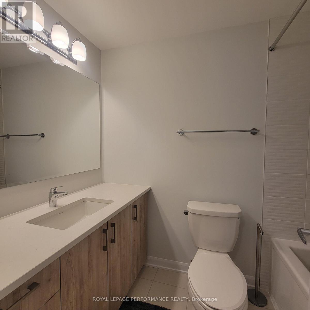 807 Arcadian Private, Ottawa, Ontario  K2T 0R8 - Photo 19 - X12445346