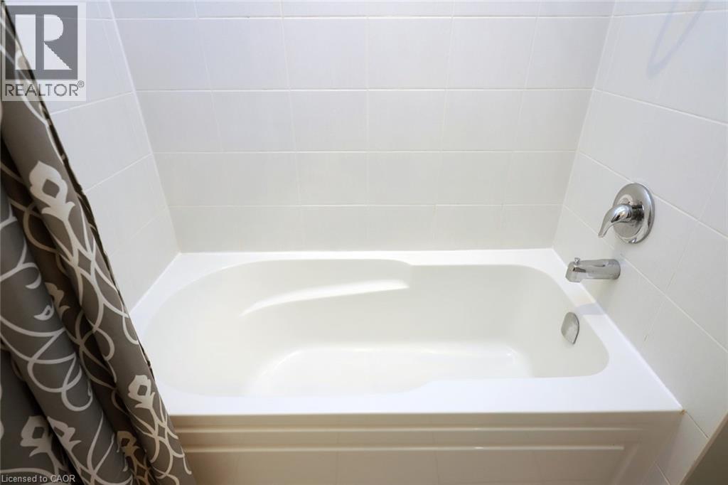 66 Daylily Lane, Kitchener, Ontario  N2R 0L7 - Photo 25 - 40784245