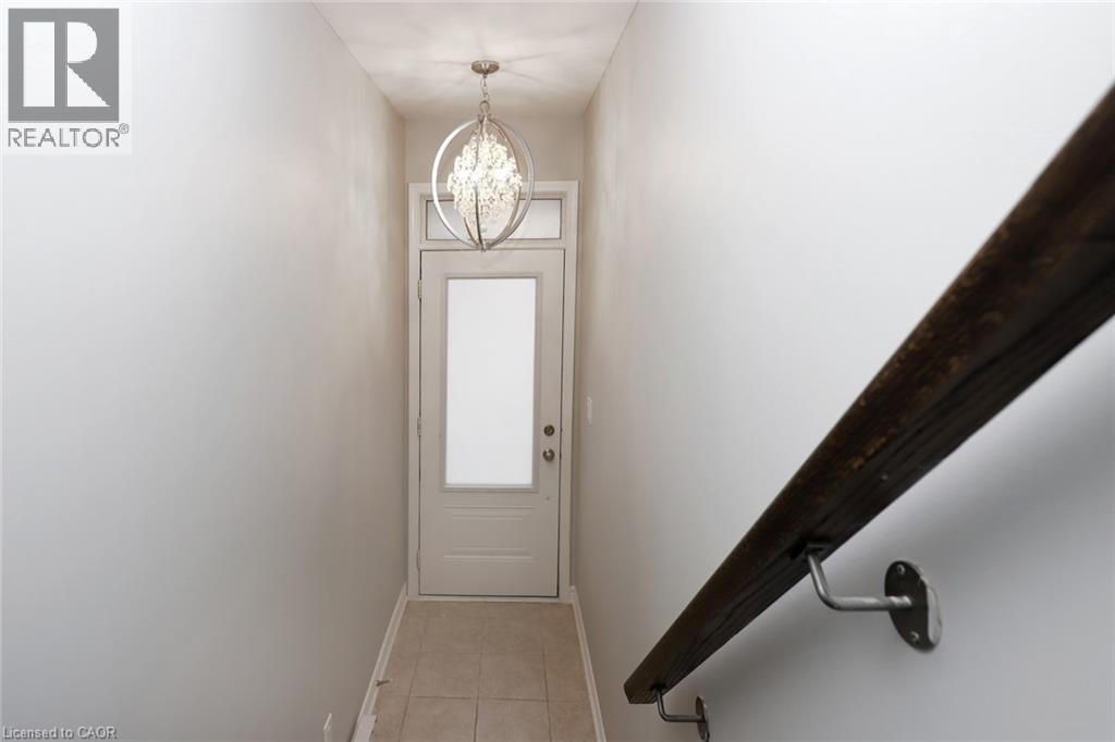 66 Daylily Lane, Kitchener, Ontario  N2R 0L7 - Photo 4 - 40784245