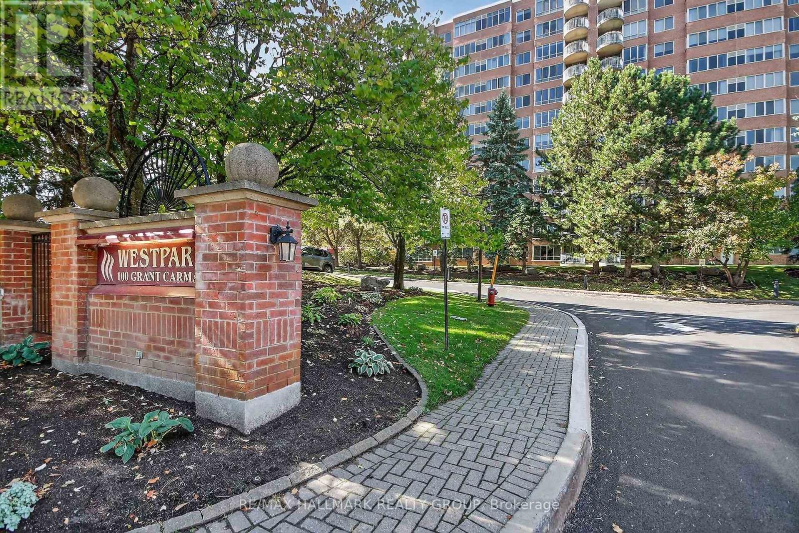 606 - 100 Grant Carman Drive, Ottawa, Ontario  K2E 8B8 - Photo 2 - X12486440