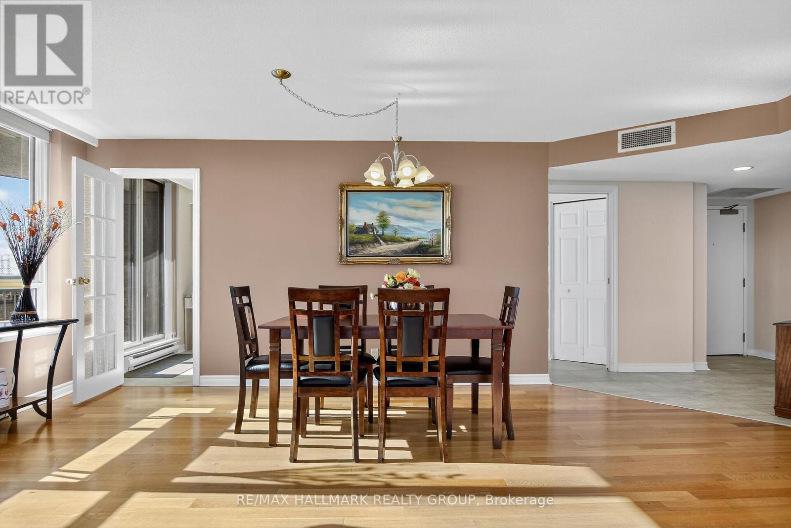 606 - 100 Grant Carman Drive, Ottawa, Ontario  K2E 8B8 - Photo 13 - X12486440