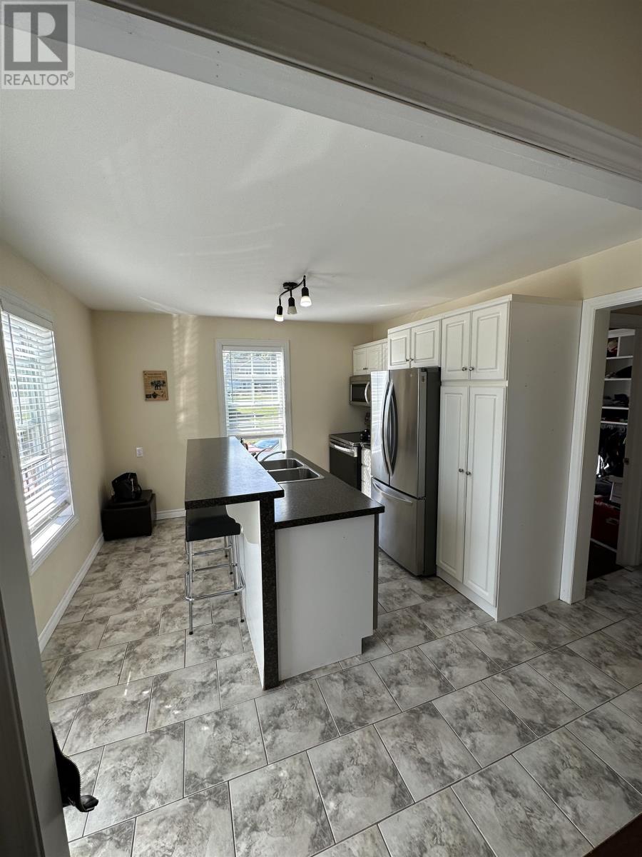 47 Oak Drive, Charlottetown, Prince Edward Island  C1A 6T6 - Photo 4 - 202526883