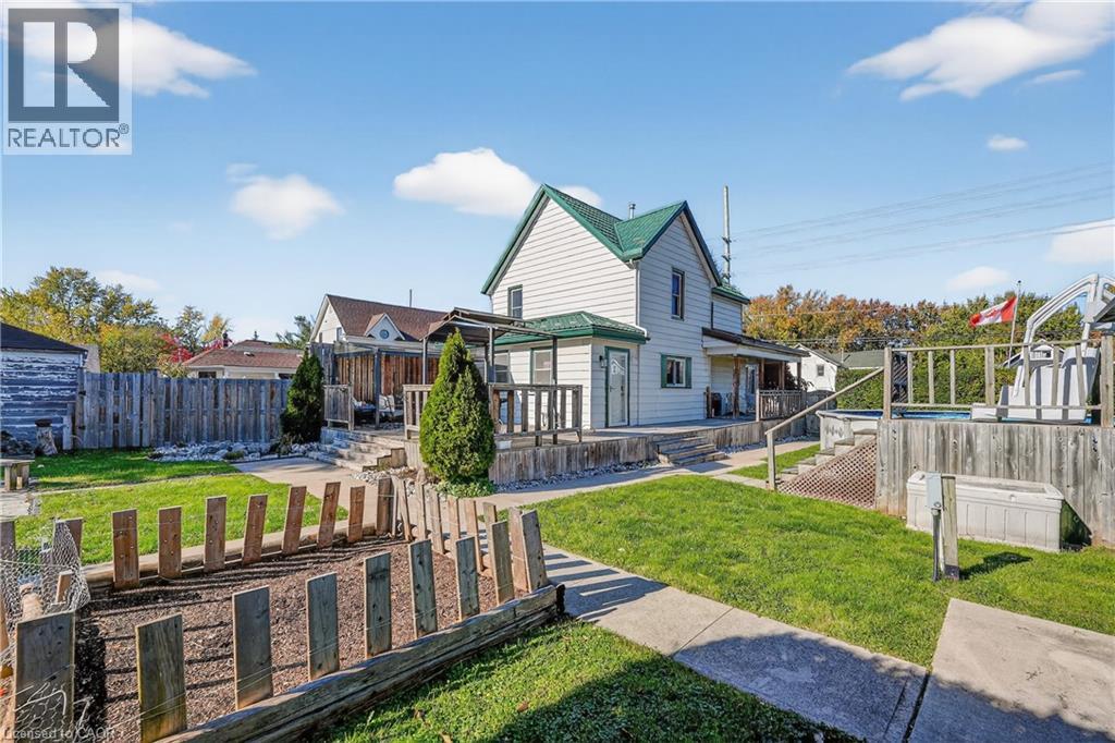 261 Gilmore Road, Fort Erie, Ontario  L2A 2M6 - Photo 2 - 40783860