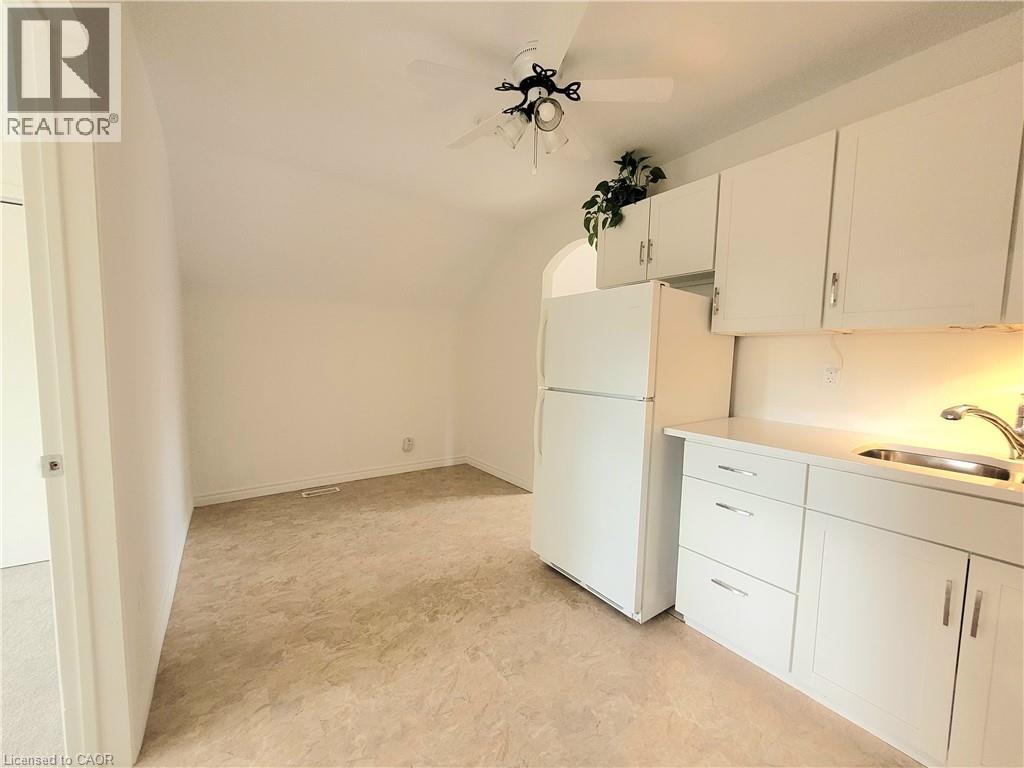 121 Blucher Street Unit# 2, Kitchener, Ontario  N2H 5V2 - Photo 6 - 40784295