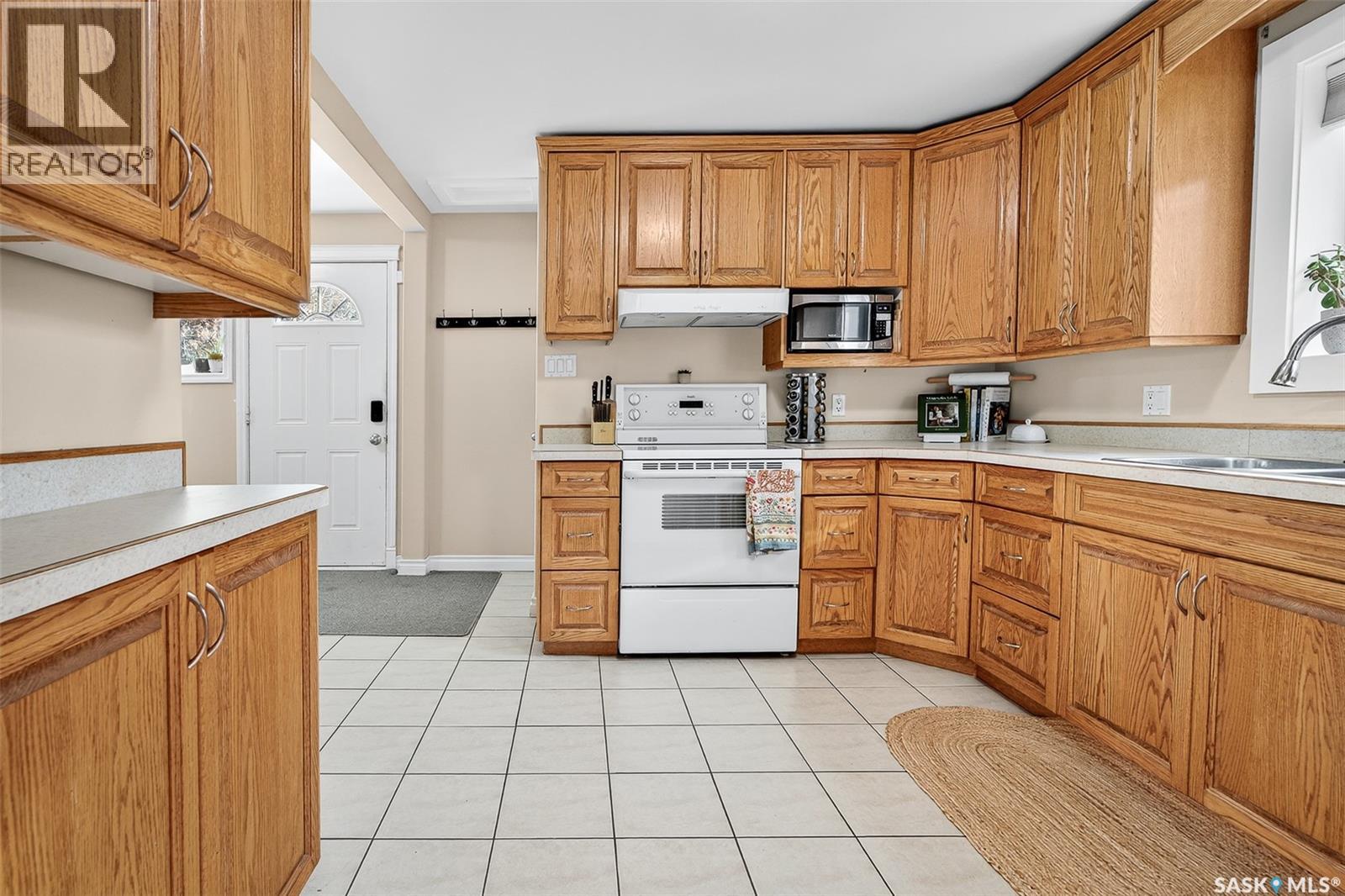 1143 6th Avenue Nw, Moose Jaw, Saskatchewan  S6H 4A7 - Photo 13 - SK021844