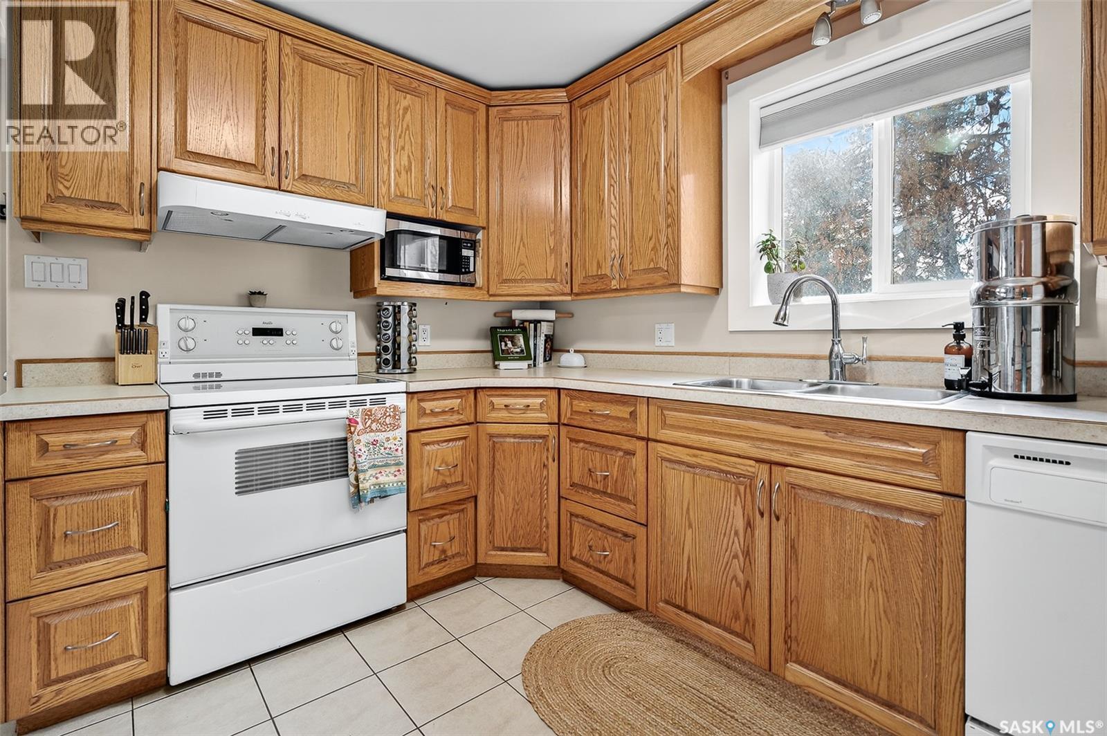 1143 6th Avenue Nw, Moose Jaw, Saskatchewan  S6H 4A7 - Photo 14 - SK021844