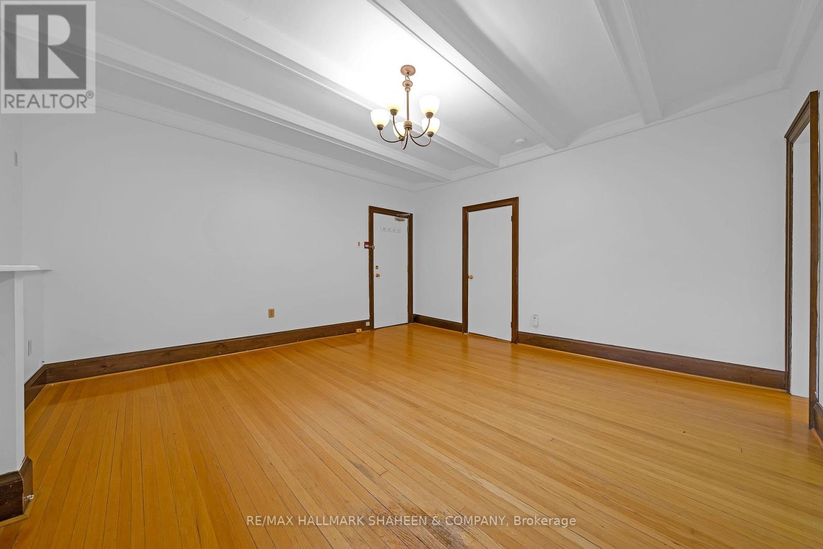 1 - 16 Foxbar Road, Toronto, Ontario  M4V 2G6 - Photo 4 - C12484454