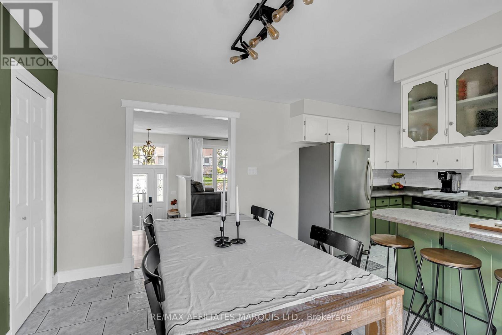 3310 Poirier Avenue, Cornwall, Ontario  K6K 1E1 - Photo 10 - X12489988