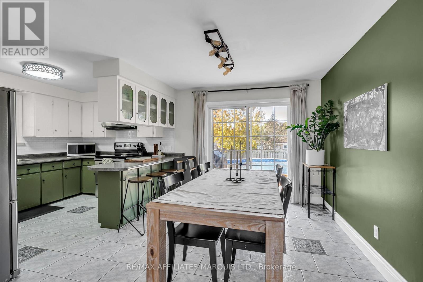 3310 Poirier Avenue, Cornwall, Ontario  K6K 1E1 - Photo 8 - X12489988