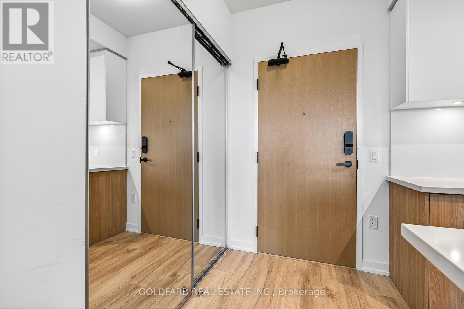 142 - 333 Sunseeker Avenue, Innisfil, Ontario  L9S 0R6 - Photo 6 - N12489666