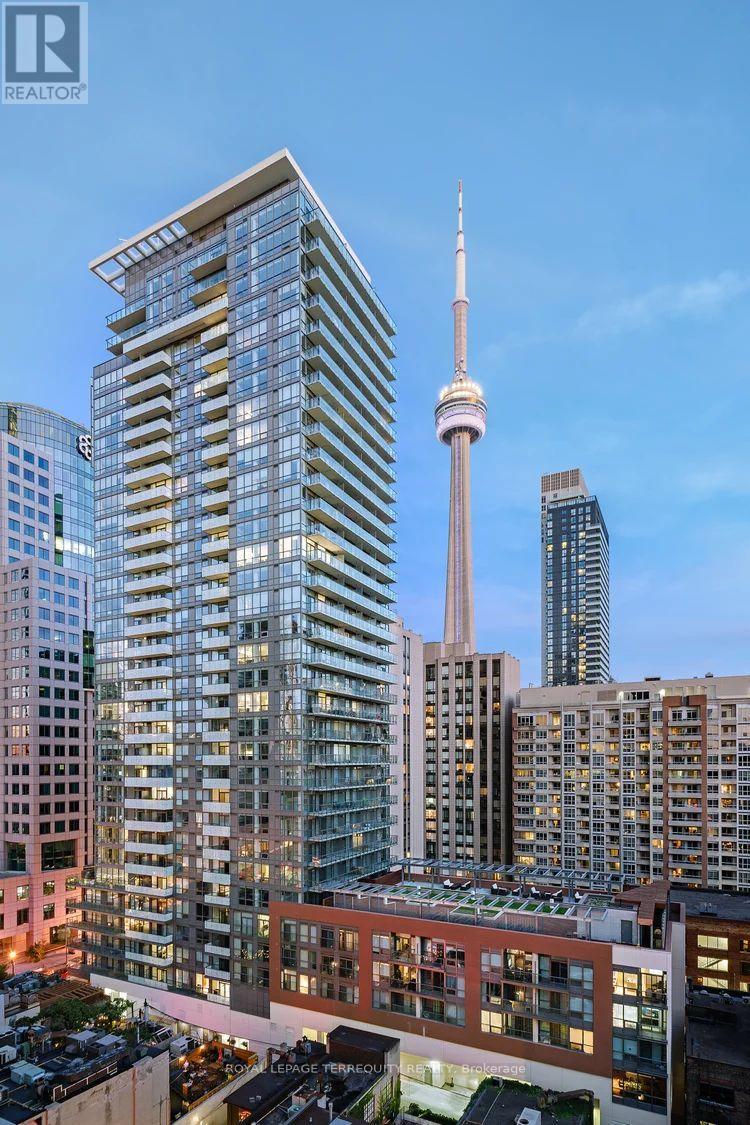 412 - 8 MERCER STREET, Toronto, Ontario