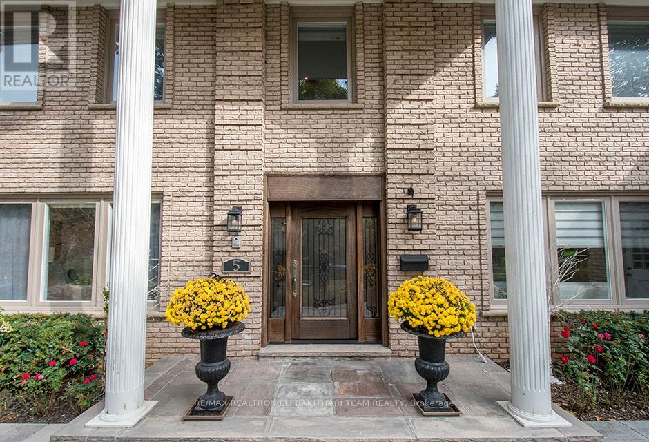 5 Bamboo Grove, Toronto, Ontario  M3B 2C6 - Photo 5 - C12489872