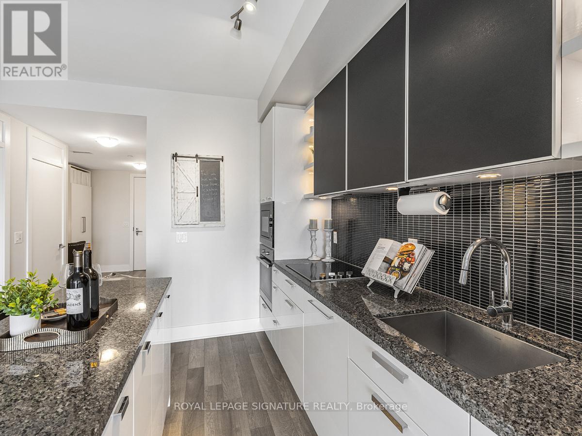 1704 - 32 Davenport Road, Toronto, Ontario  M5R 0B5 - Photo 11 - C12489884