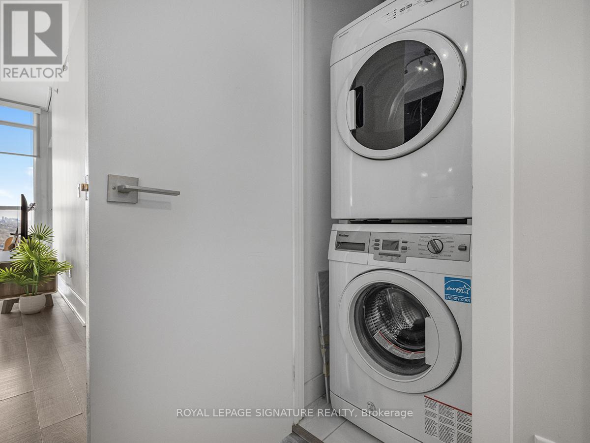 1704 - 32 Davenport Road, Toronto, Ontario  M5R 0B5 - Photo 15 - C12489884