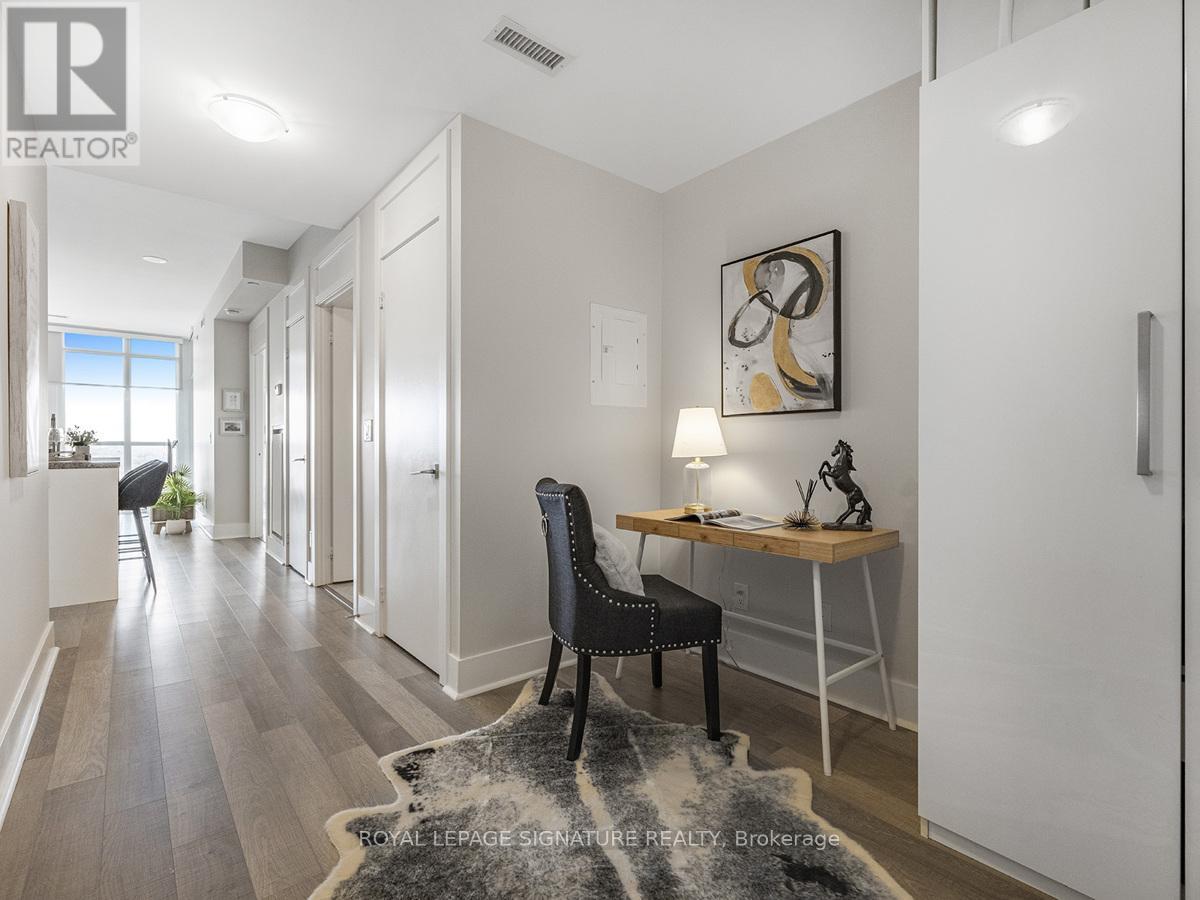 1704 - 32 Davenport Road, Toronto, Ontario  M5R 0B5 - Photo 7 - C12489884