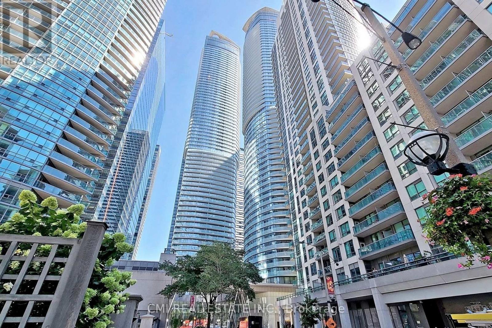 3610 - 14 York Street, Toronto, Ontario  M5J 2Z2 - Photo 3 - C12489942